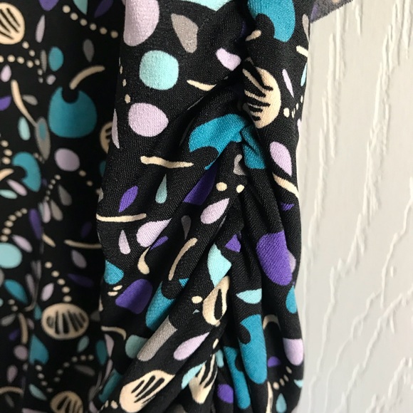 STRETCH BUTTERFLY TOP - Picture 5 of 5